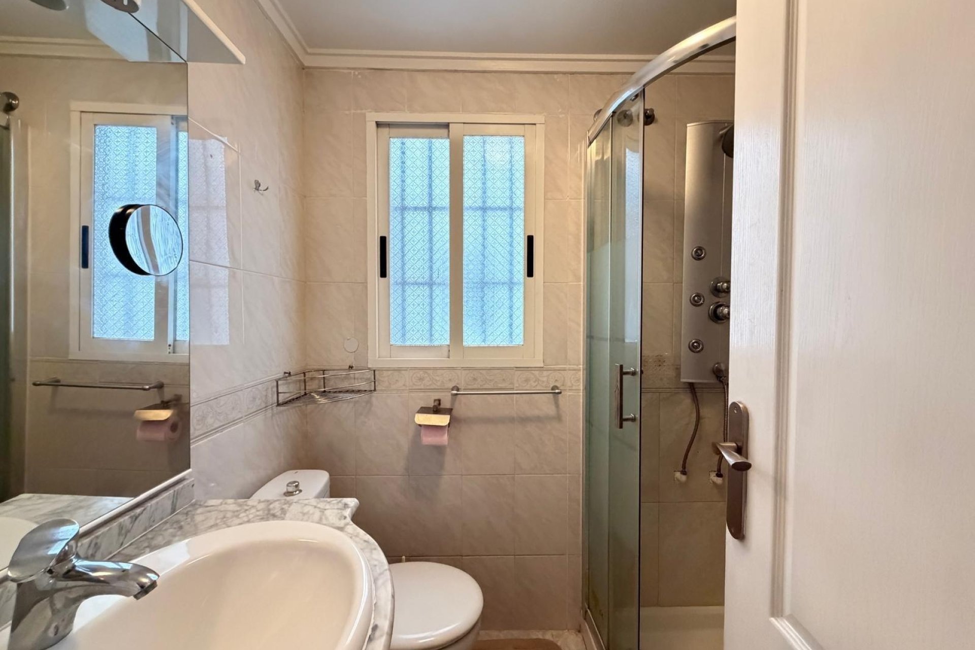 Resale - Apartamento -
Torrevieja - Playa del Cura