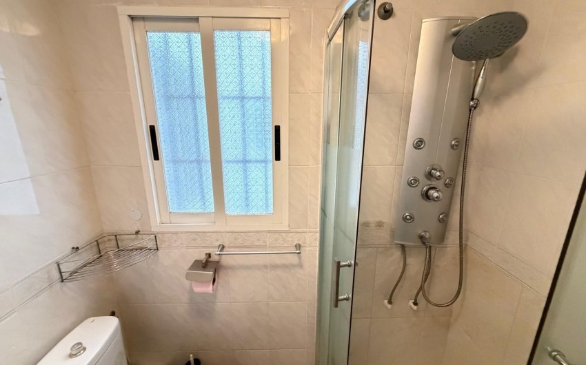 Resale - Apartamento -
Torrevieja - Playa del Cura