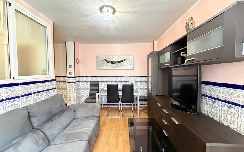 Resale - Apartamento -
Torrevieja - Playa del Cura