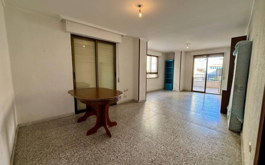 Resale - Apartamento -
Torrevieja - Playa del Cura