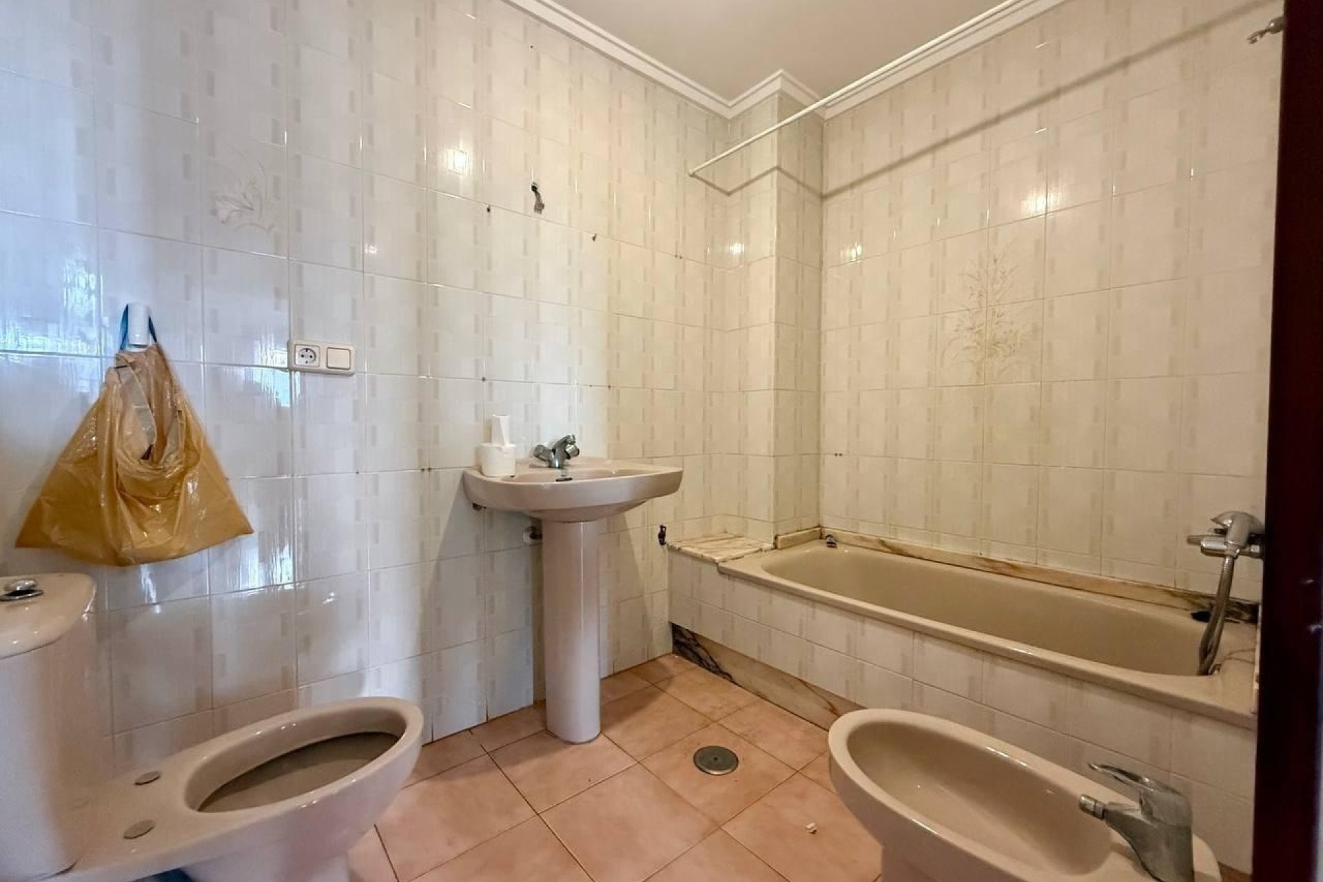 Resale - Apartamento -
Torrevieja - Playa del Cura