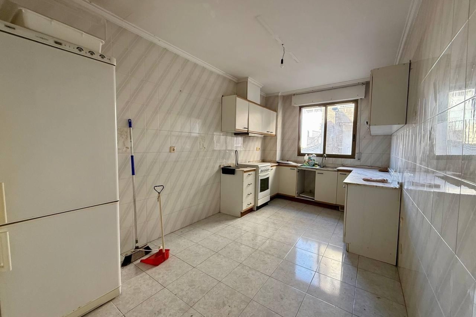Resale - Apartamento -
Torrevieja - Playa del Cura