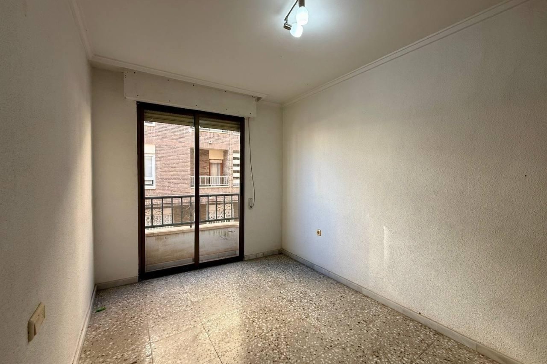 Resale - Apartamento -
Torrevieja - Playa del Cura