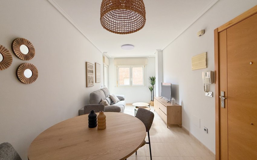 Resale - Apartment -
Aguilas - La Colonia