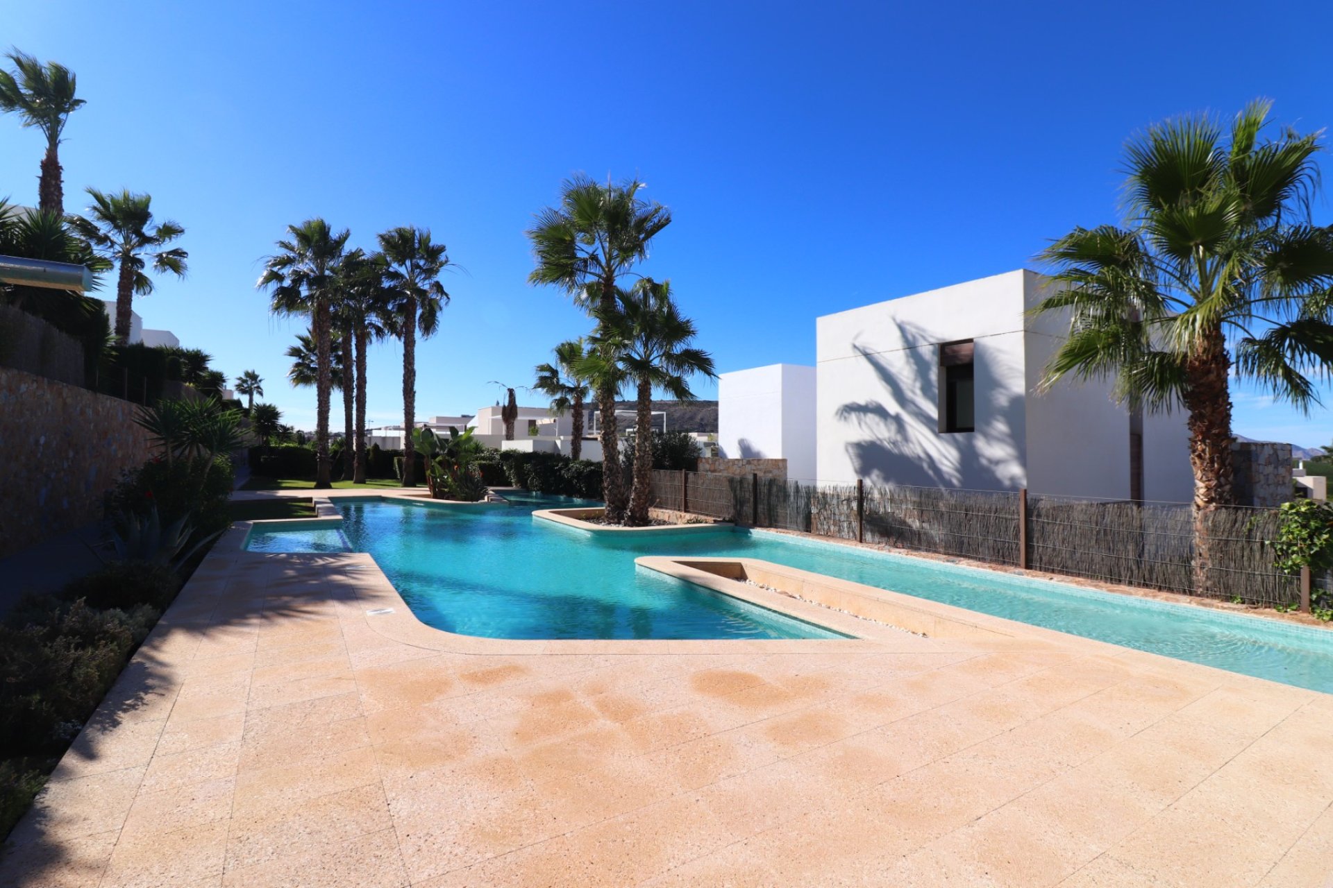 Resale - Apartment -
Algorfa - La finca Golf