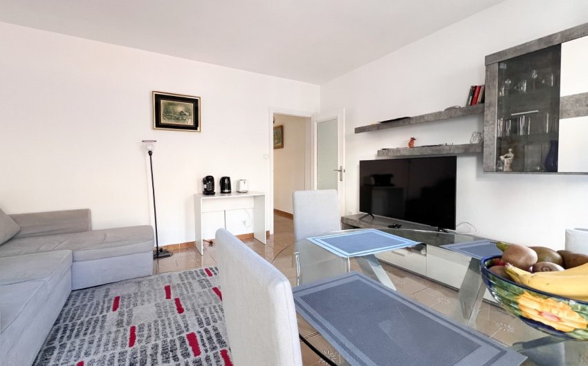 Resale - Apartment -
Alicante - Center