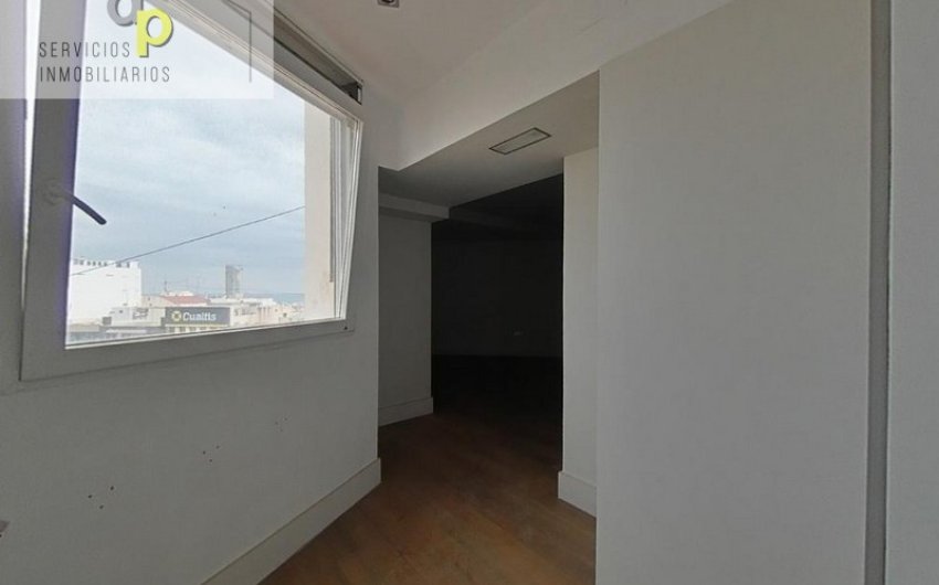 Resale - Apartment -
Alicante - Center