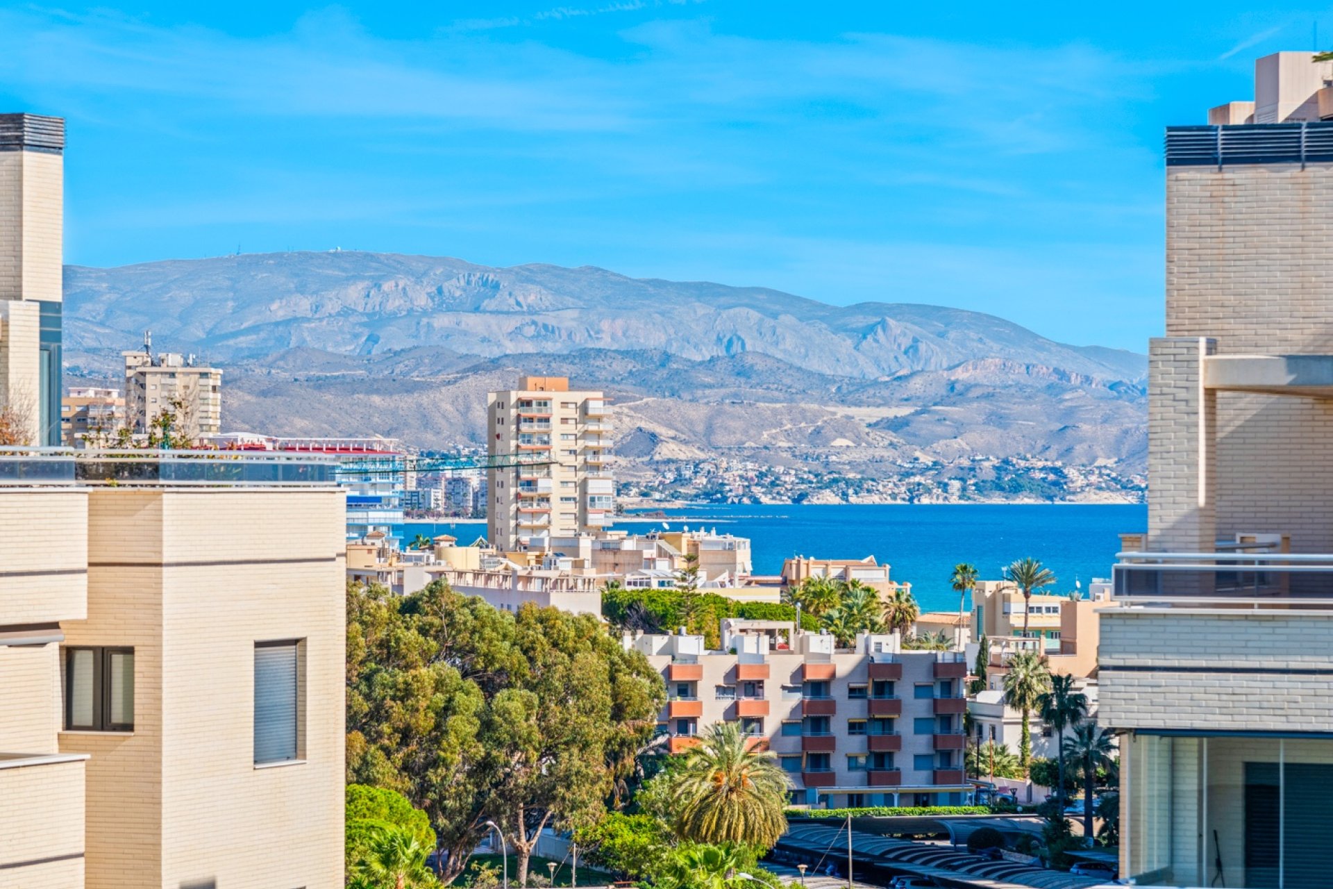 Resale - Apartment -
Alicante - Playa San Juan