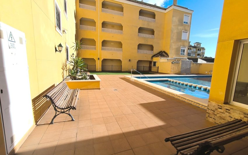 Resale - Apartment -
Almoradí