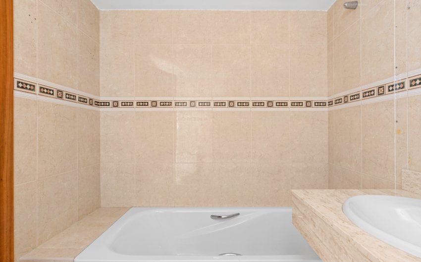 Resale - Apartment -
Altea