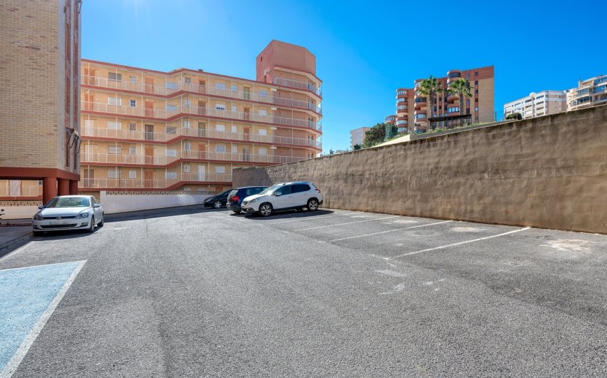 Resale - Apartment -
Arenales del Sol - Segunda linea playa