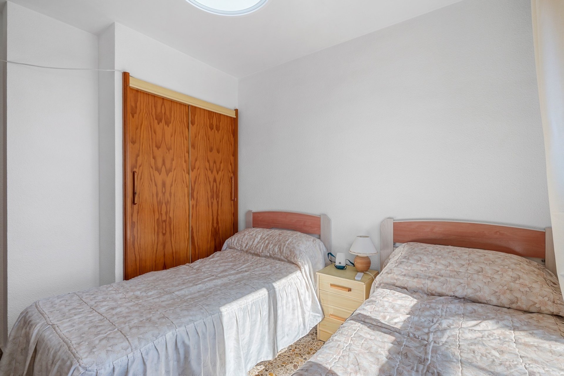 Resale - Apartment -
Arenales del Sol - Segunda linea playa