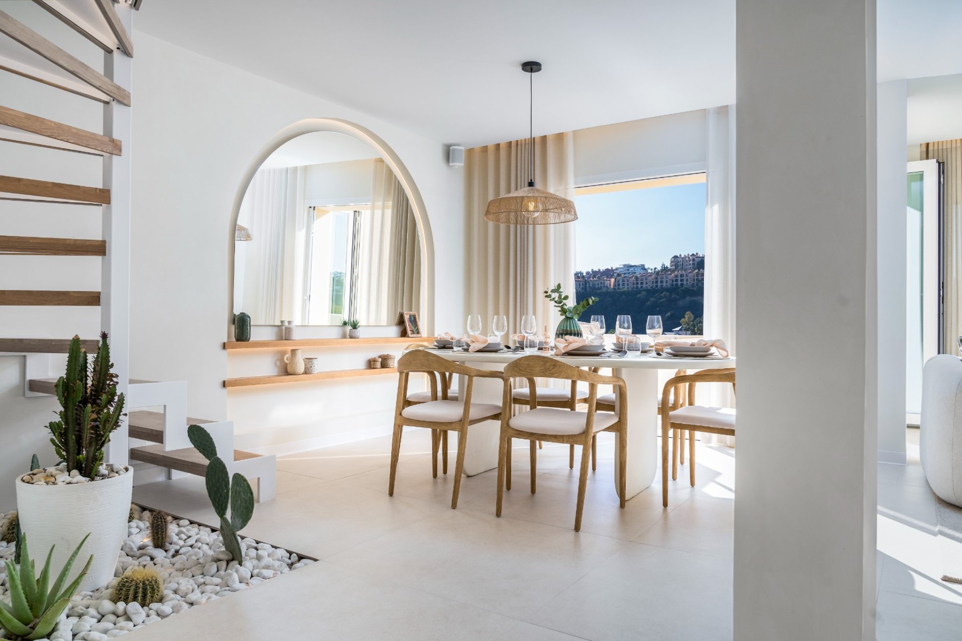 Resale - Apartment -
Benahavis - La Quinta