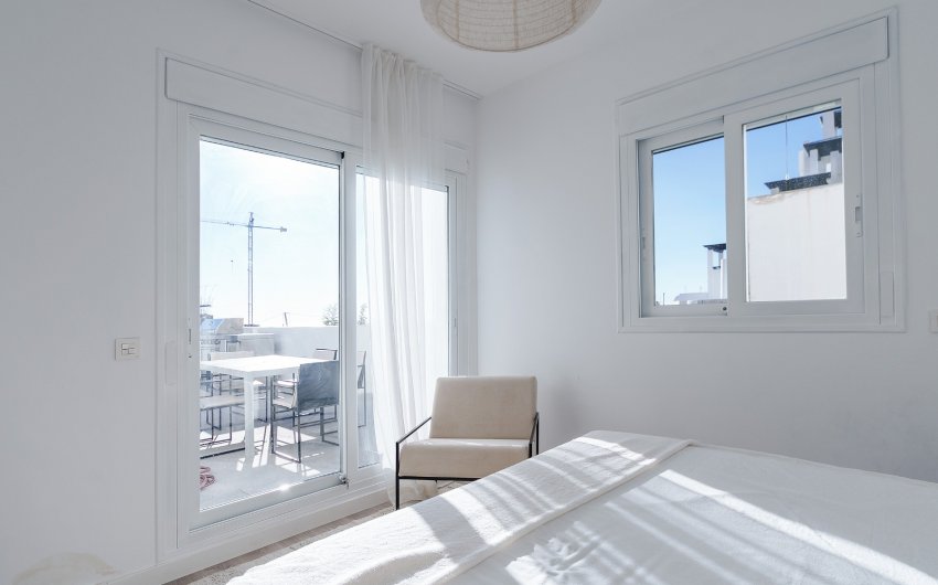 Resale - Apartment -
Benahavis - La Quinta