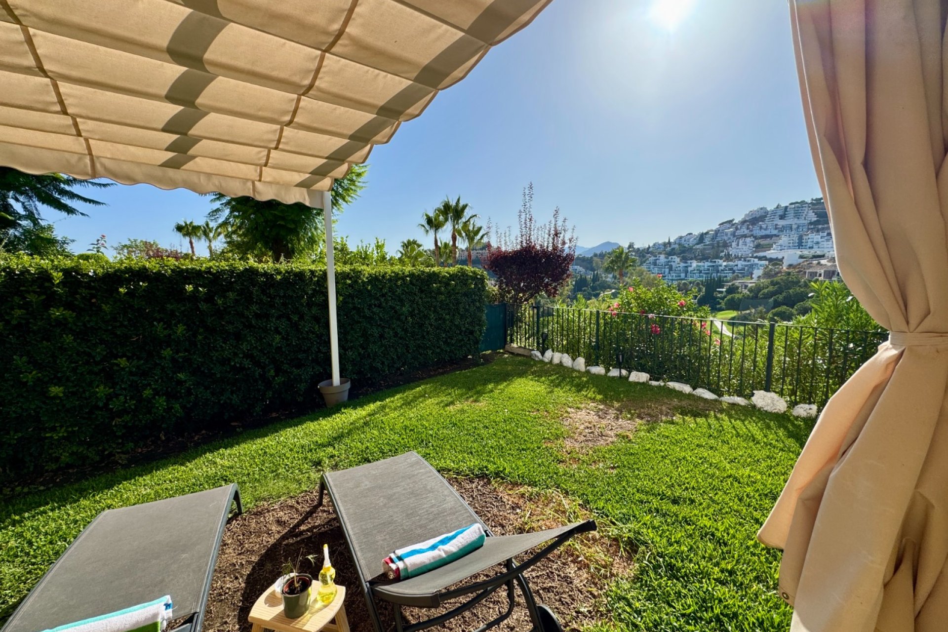 Resale - Apartment -
Benahavis - La Quinta