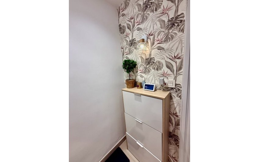 Resale - Apartment -
Benahavis - La Quinta