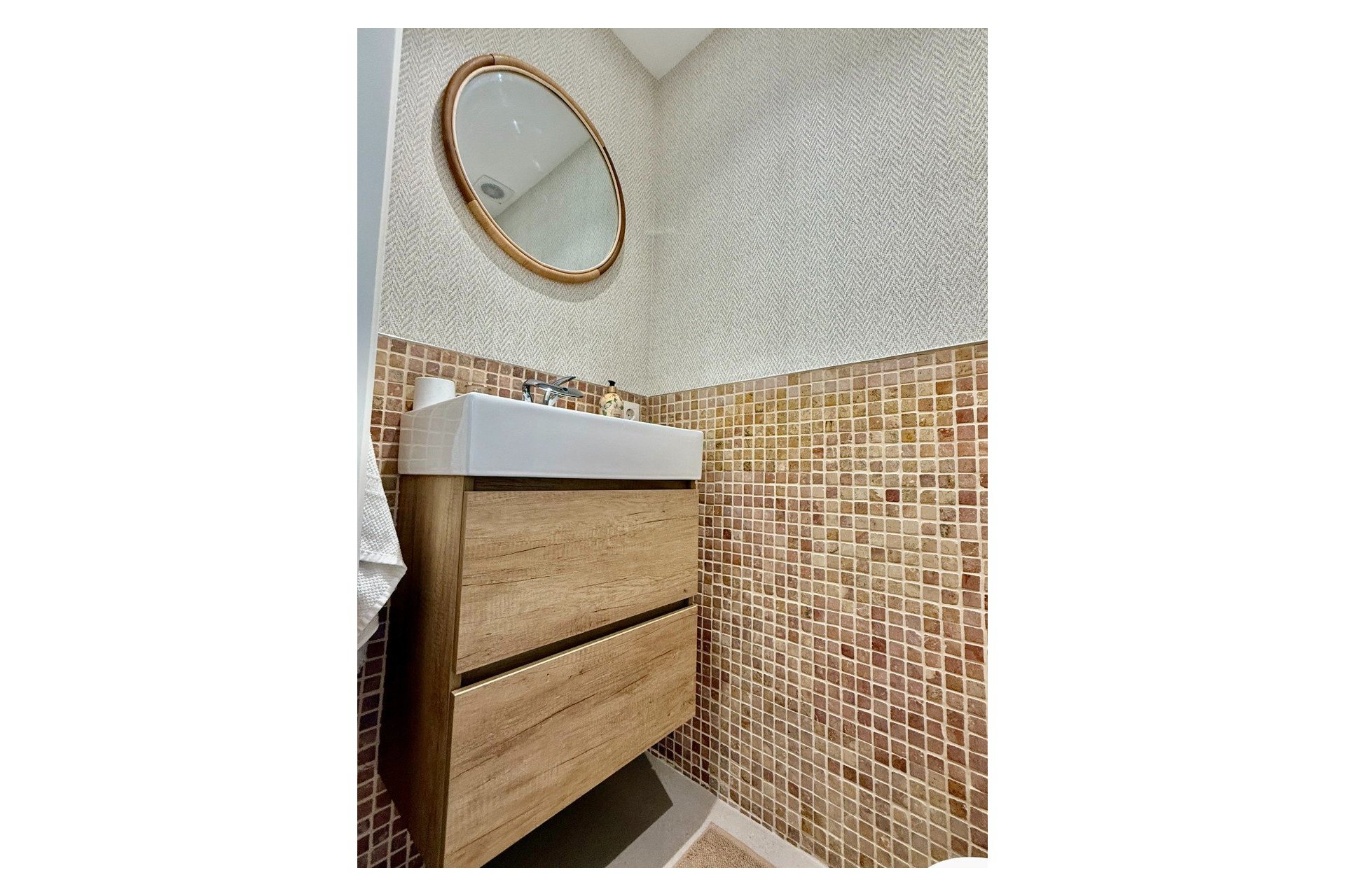 Resale - Apartment -
Benahavis - La Quinta