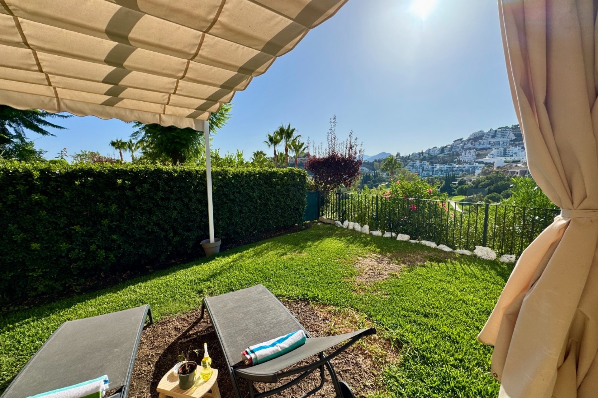 Resale - Apartment -
Benahavis - La Quinta