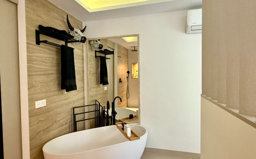 Resale - Apartment -
Benahavis - La Quinta