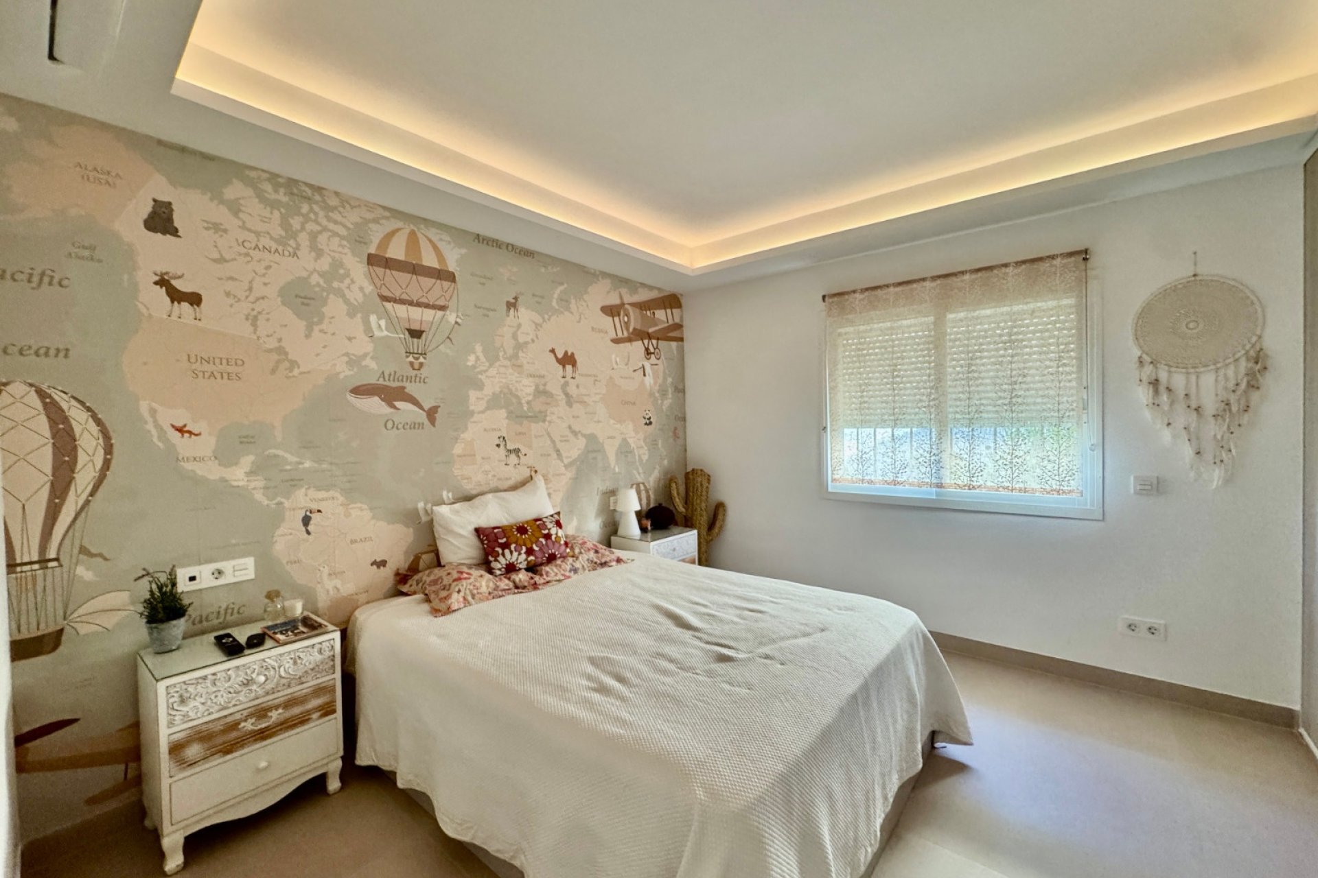 Resale - Apartment -
Benahavis - La Quinta