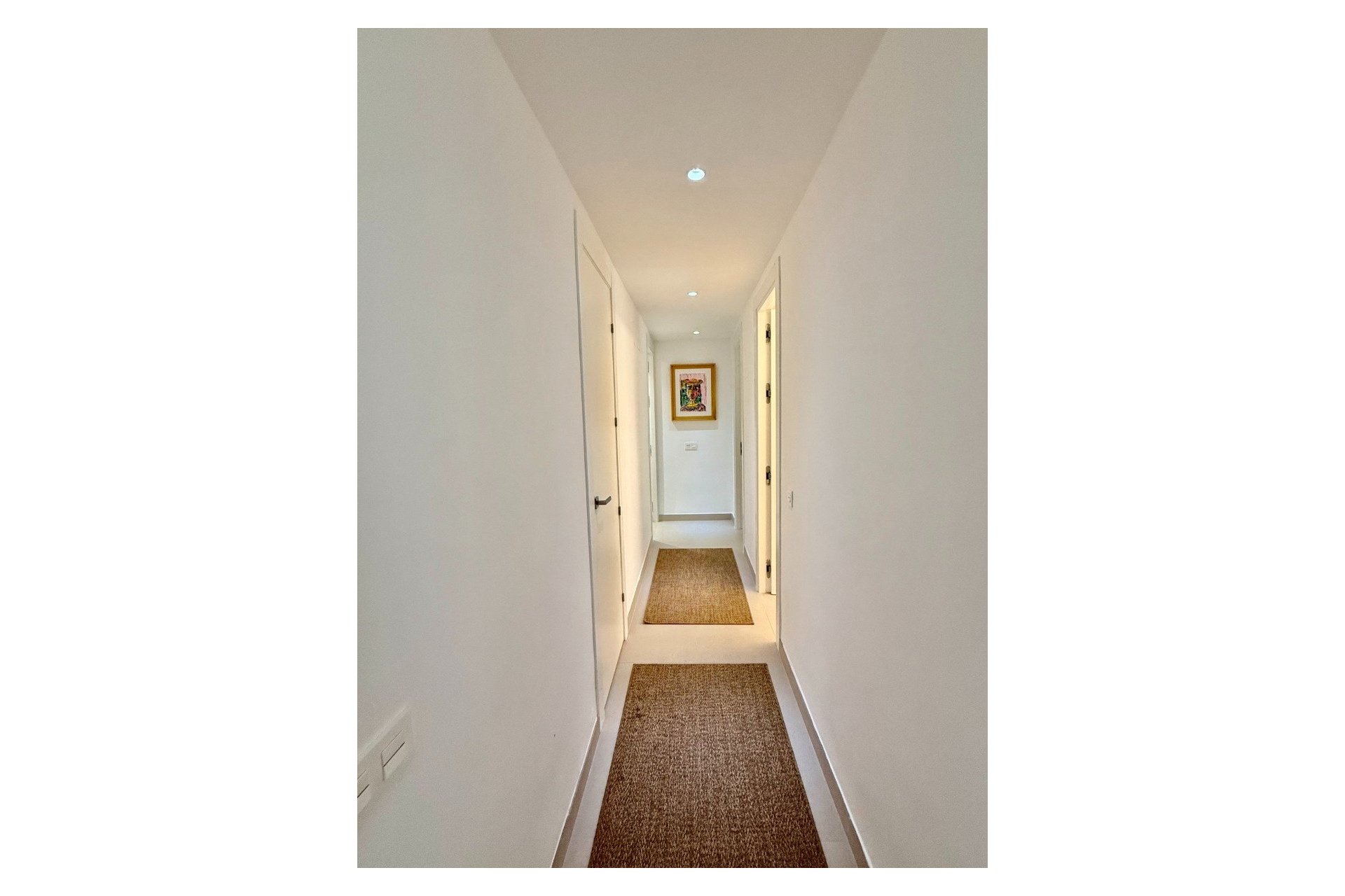 Resale - Apartment -
Benahavis - La Quinta