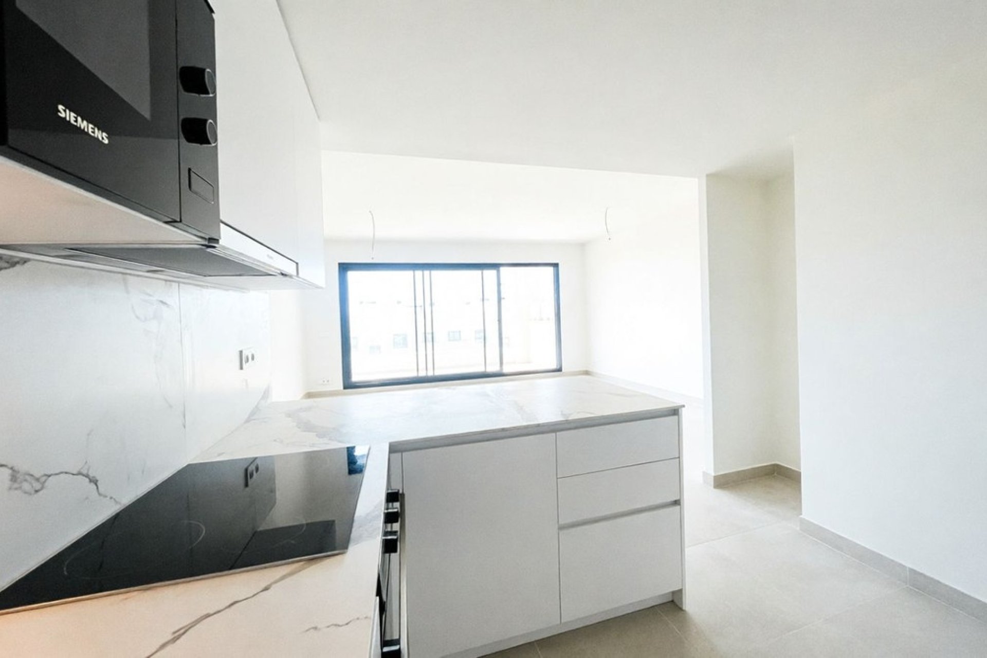 Resale - Apartment -
Benalmádena - Costa del Sol