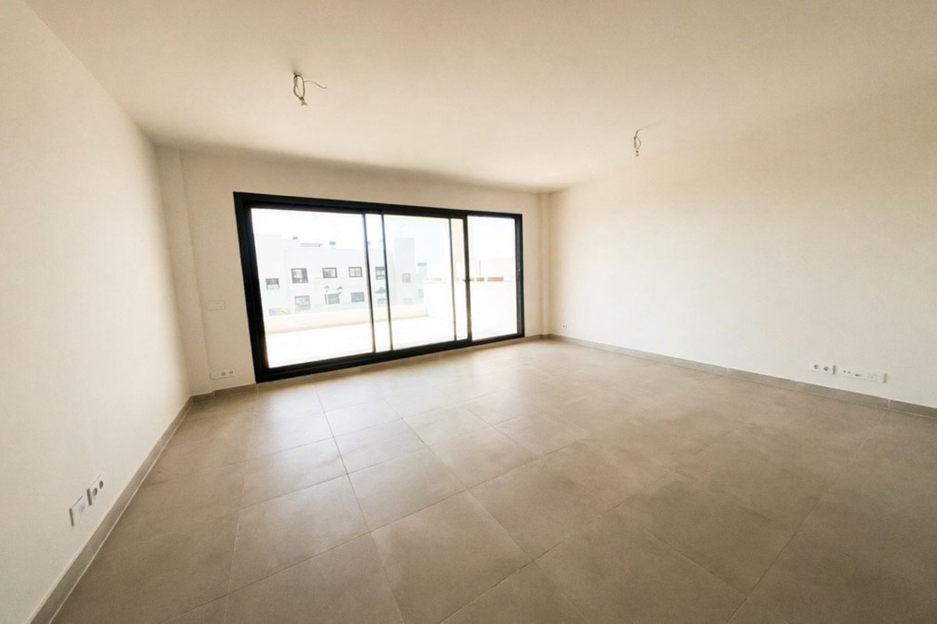 Resale - Apartment -
Benalmádena - Costa del Sol
