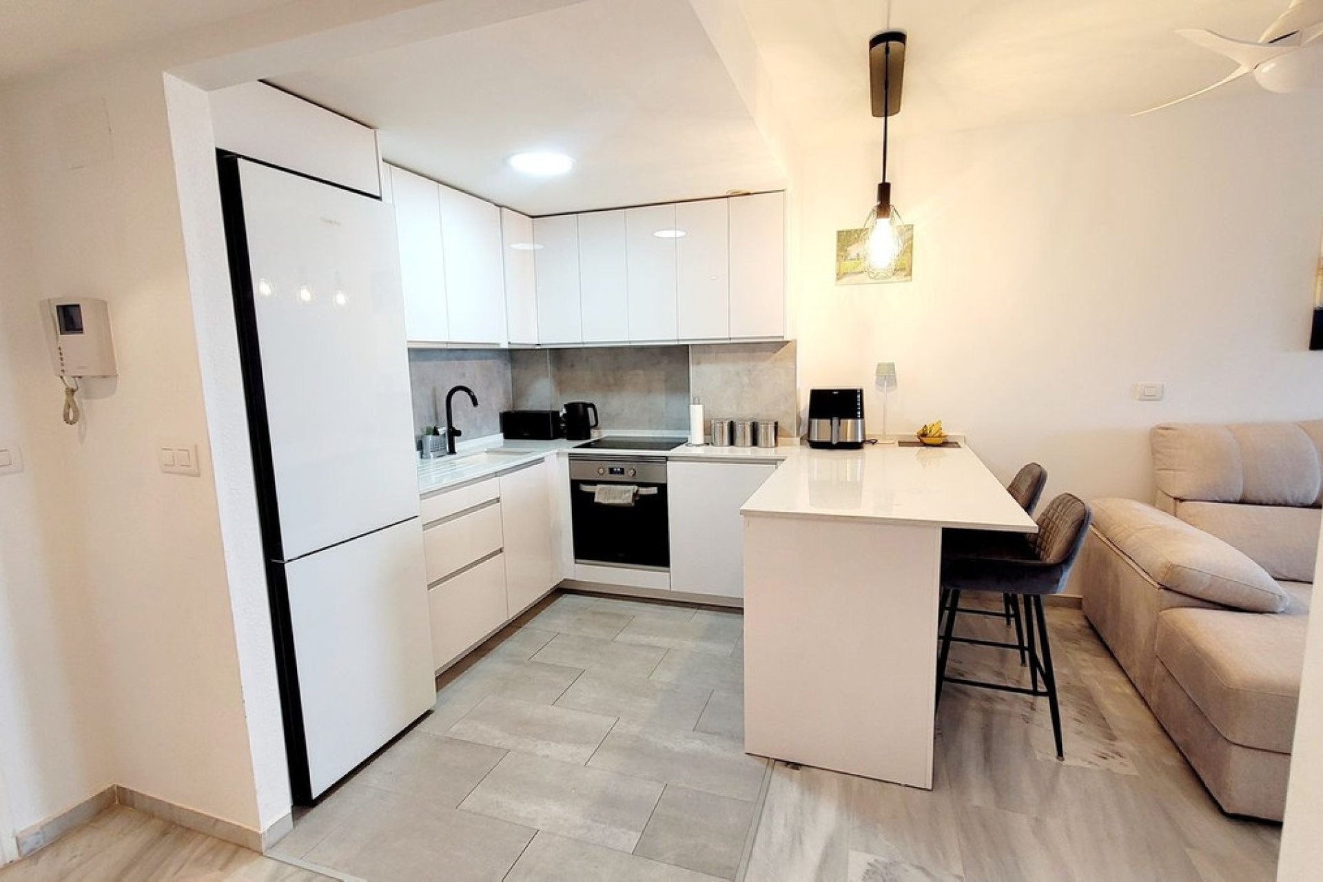 Resale - Apartment -
Benalmadena Pueblo - Inland