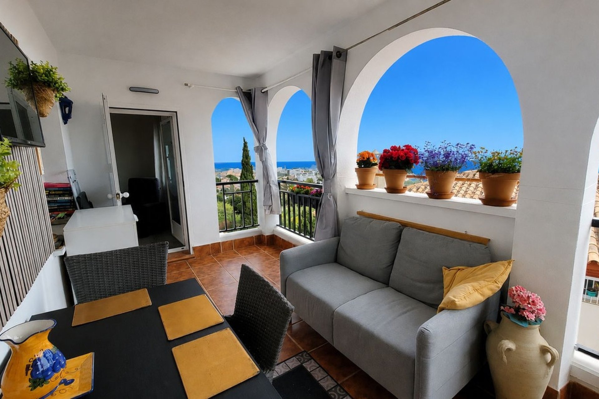 Resale - Apartment -
Benalmadena Pueblo - Inland