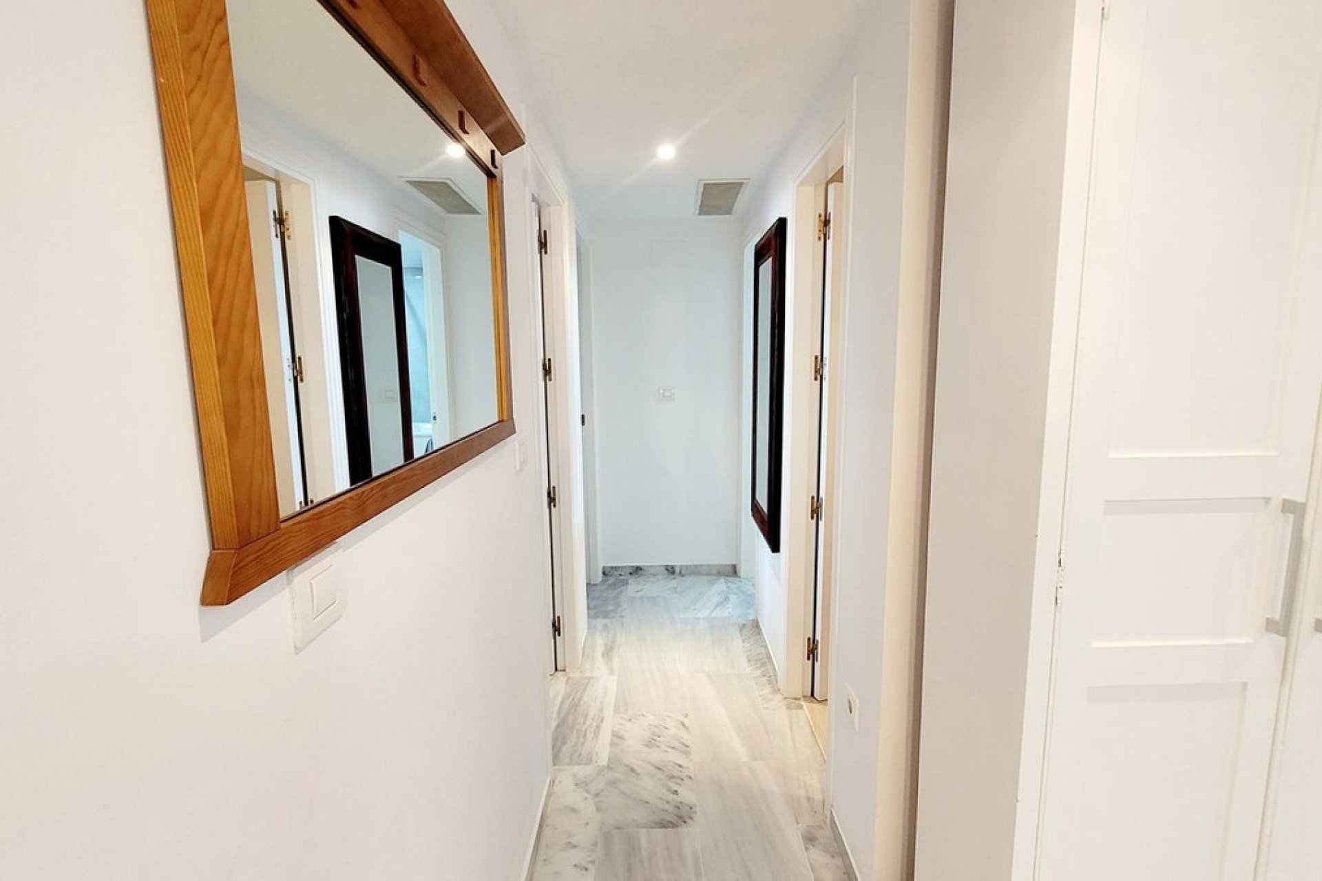 Resale - Apartment -
Benalmadena Pueblo - Inland