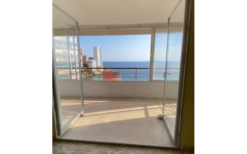 Resale - Apartment -
Benidorm - 1ª Linea De Playa