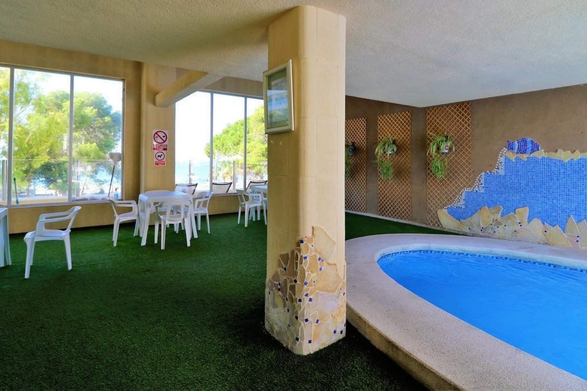 Resale - Apartment -
Benidorm - 1ª Linea De Playa