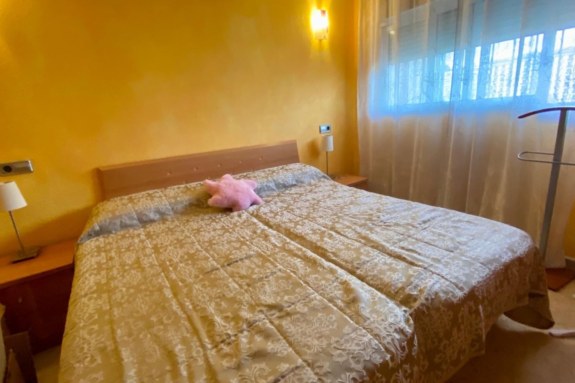 Resale - Apartment -
Benidorm - Levante