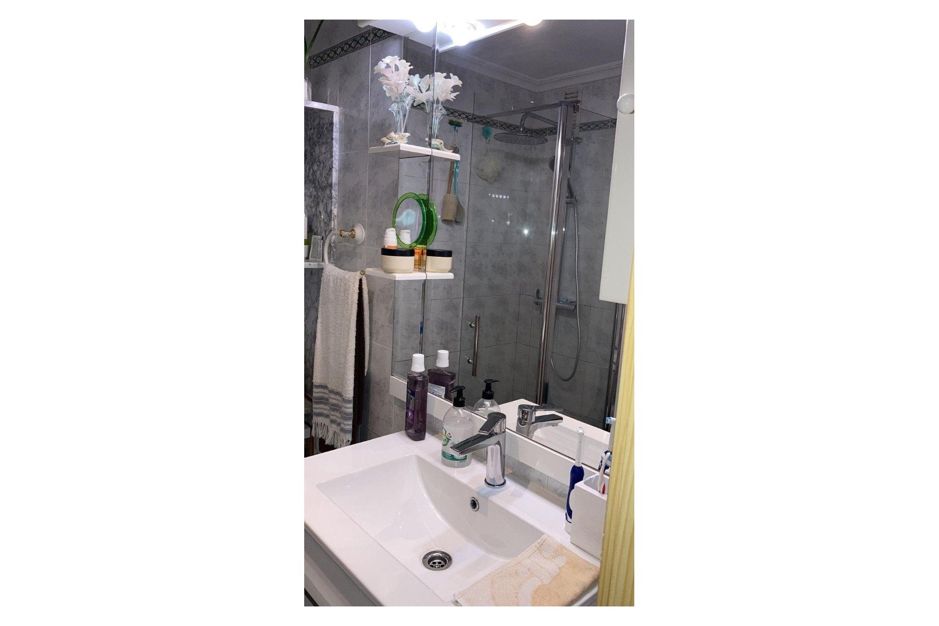 Resale - Apartment -
Benidorm - Playa de Poniente