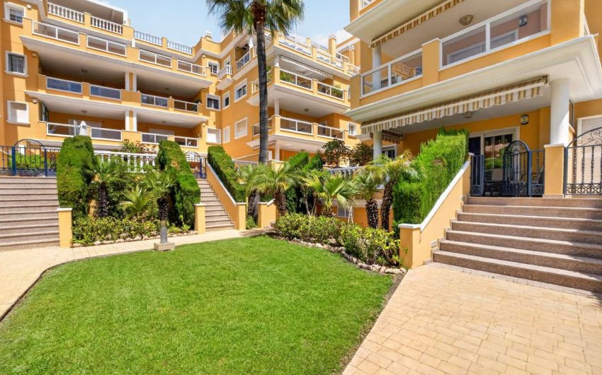 Resale - Apartment -
Cabo Roig - Costa Blanca