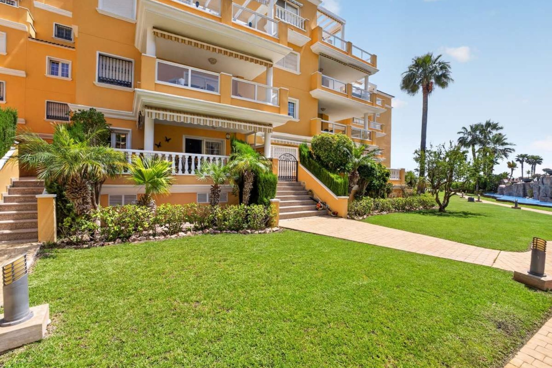Resale - Apartment -
Cabo Roig - Costa Blanca