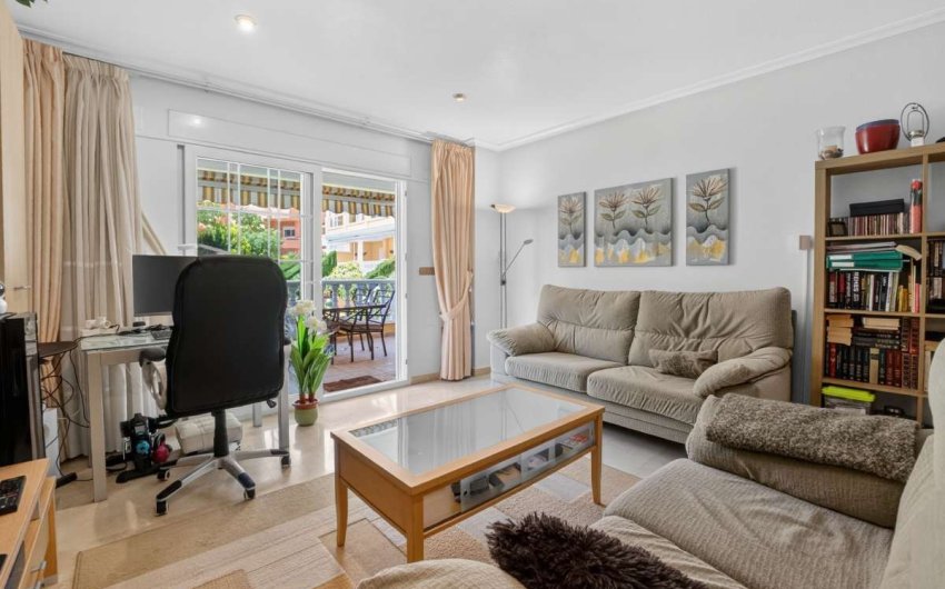 Resale - Apartment -
Cabo Roig - Costa Blanca