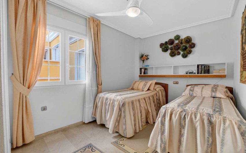 Resale - Apartment -
Cabo Roig - Costa Blanca