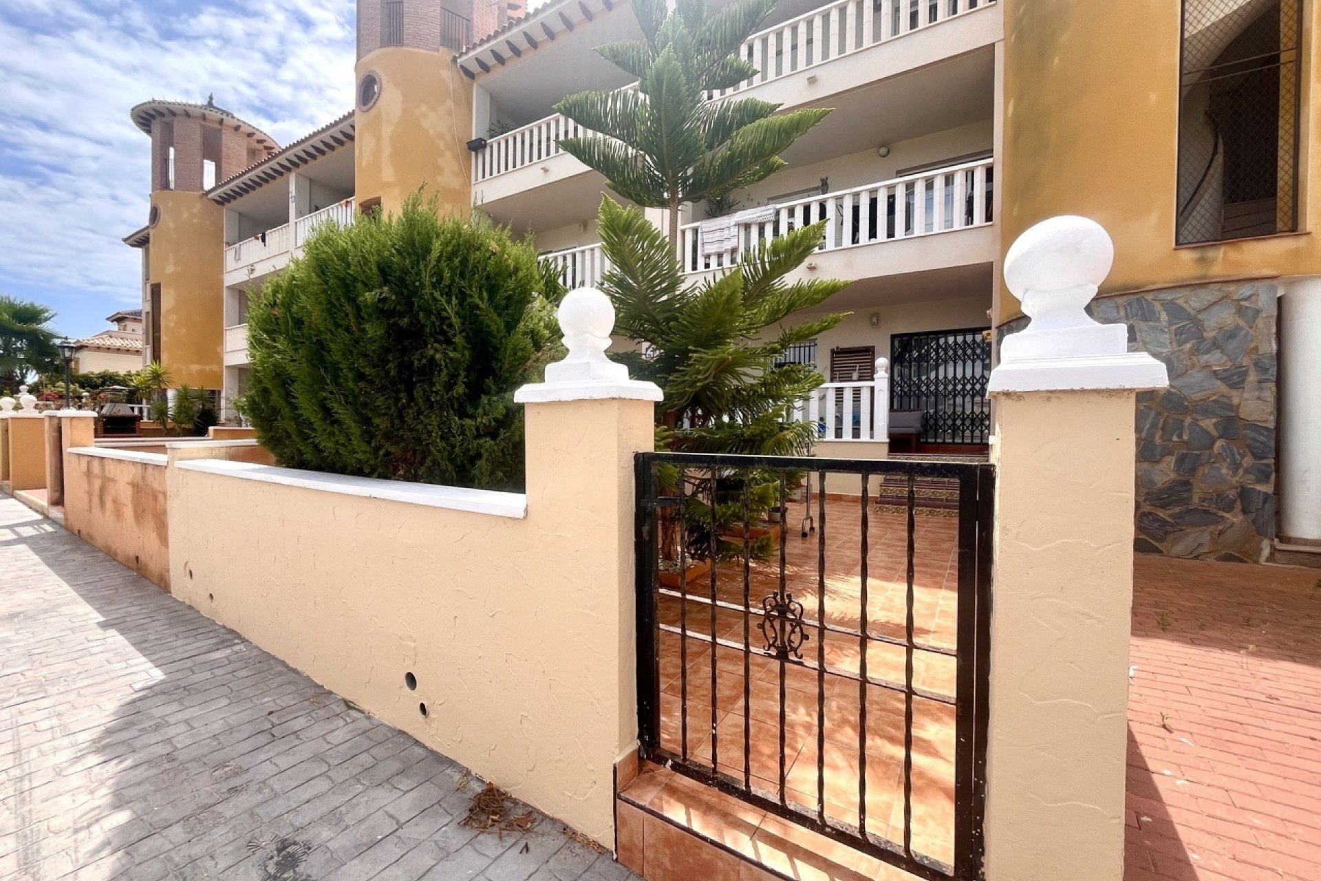 Resale - Apartment -
Cabo Roig - Costa Blanca