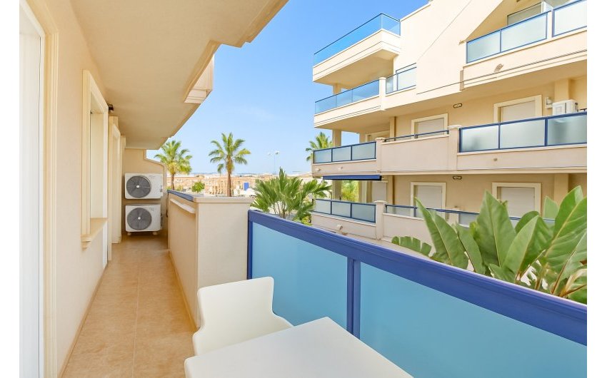 Resale - Apartment -
Cabo Roig