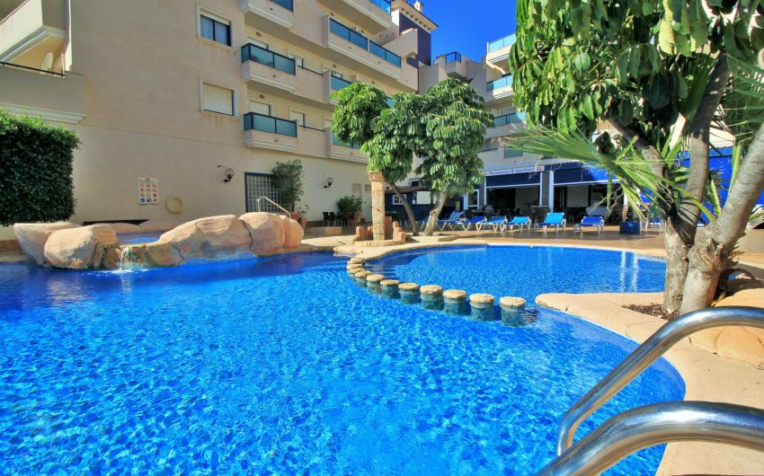 Resale - Apartment -
Cabo Roig