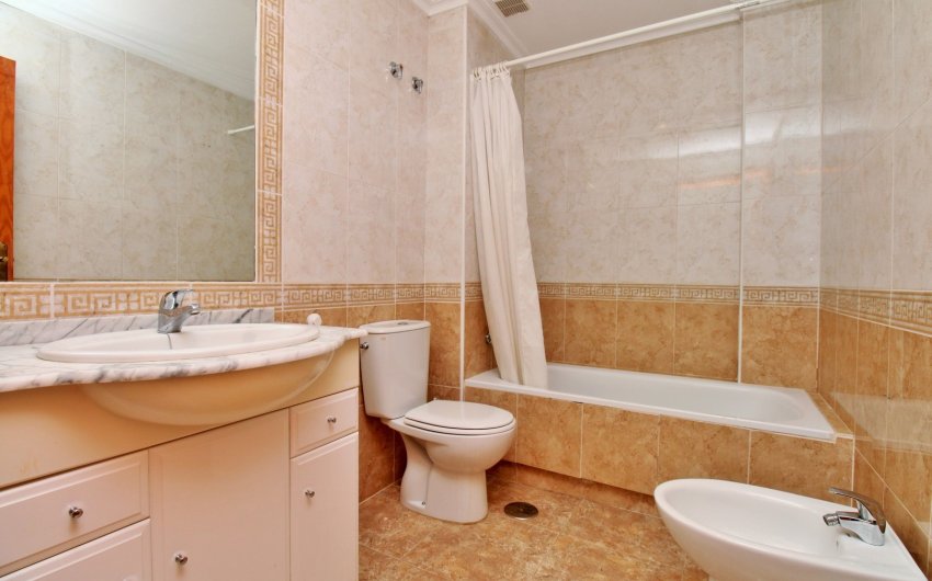 Resale - Apartment -
Cabo Roig