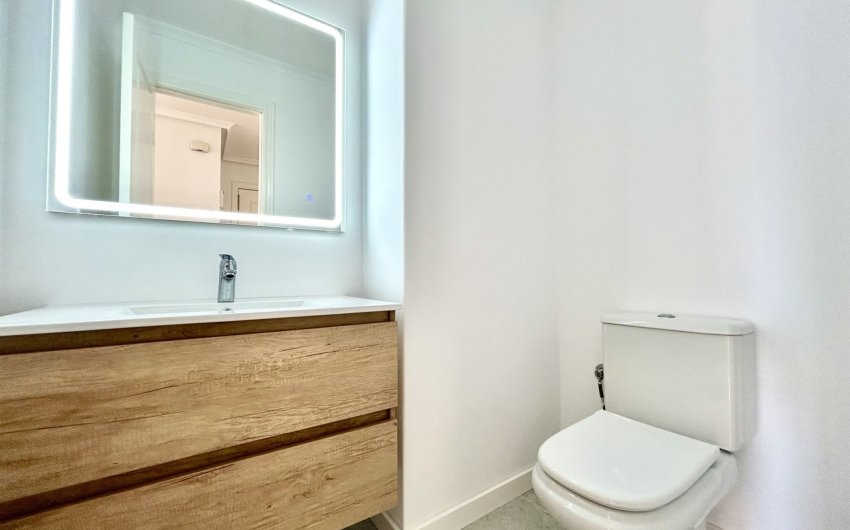 Resale - Apartment -
Campoamor - Costa Blanca