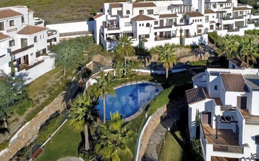 Resale - Apartment -
Casares Playa - Costa del Sol