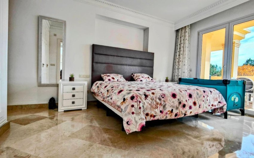 Resale - Apartment -
Casares Playa - Costa del Sol