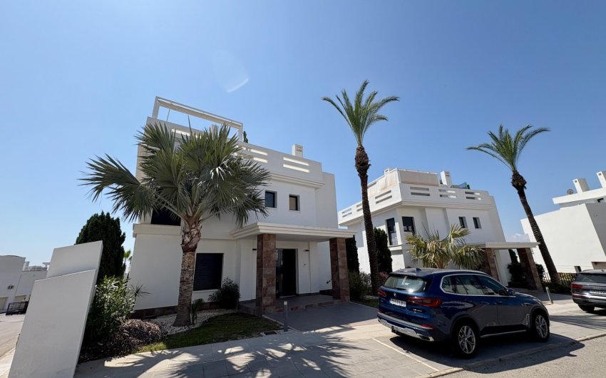 Resale - Apartment -
Dehesa de Campoamor - Las Ramblas