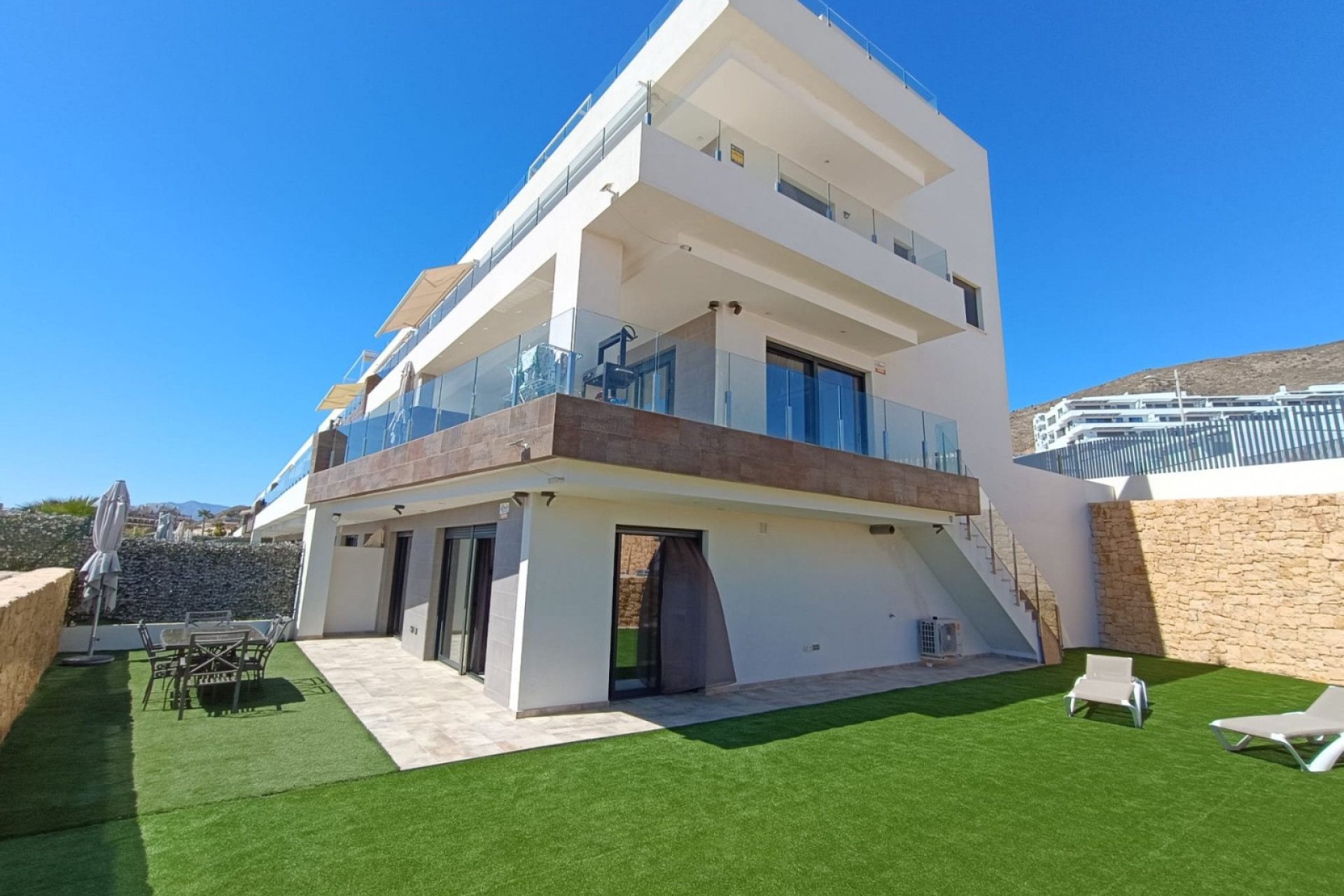 Resale - Apartment -
Finestrat