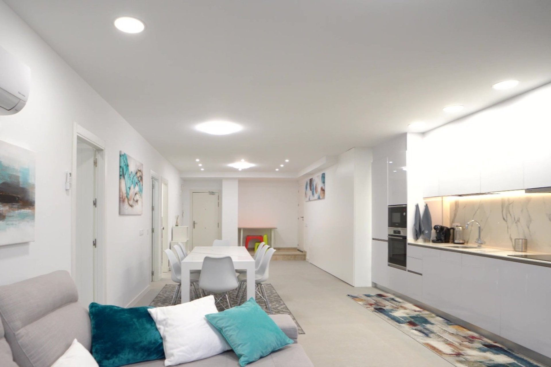 Resale - Apartment -
Finestrat