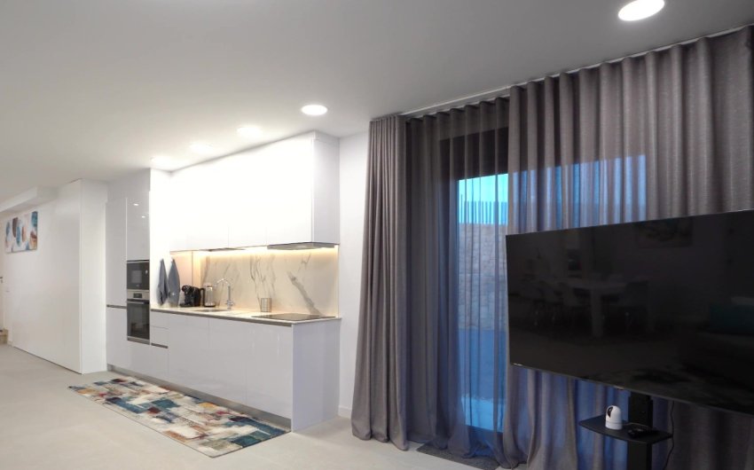 Resale - Apartment -
Finestrat