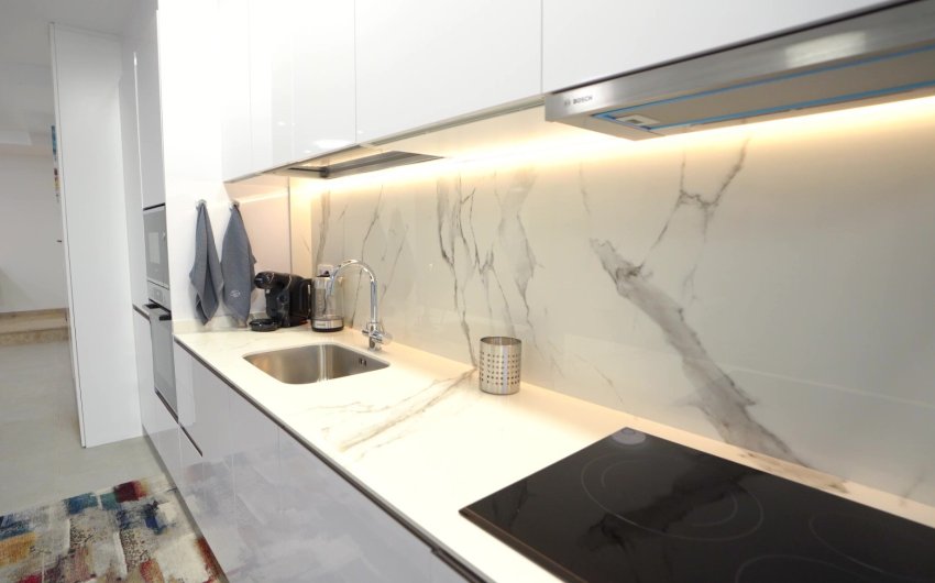 Resale - Apartment -
Finestrat